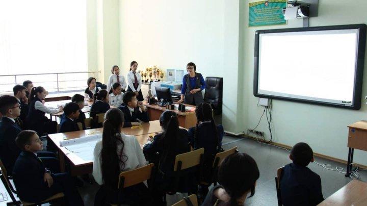 Назарбаев Зияркерлік мектебі. Көшбасшылар кеңесінің жаңа құрамына арналған арқанды шеңбер курсы