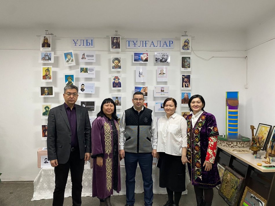 "Тарих-өткенге сабақ, келешекке өнеге" атты тарих пәні бірлестігінің онкүндігі